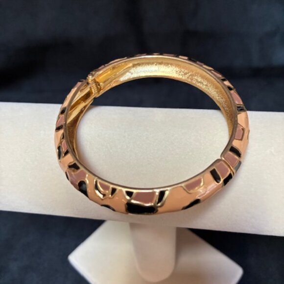 Bracelet - black, brown and tan with tension band. - Picture 3 of 3